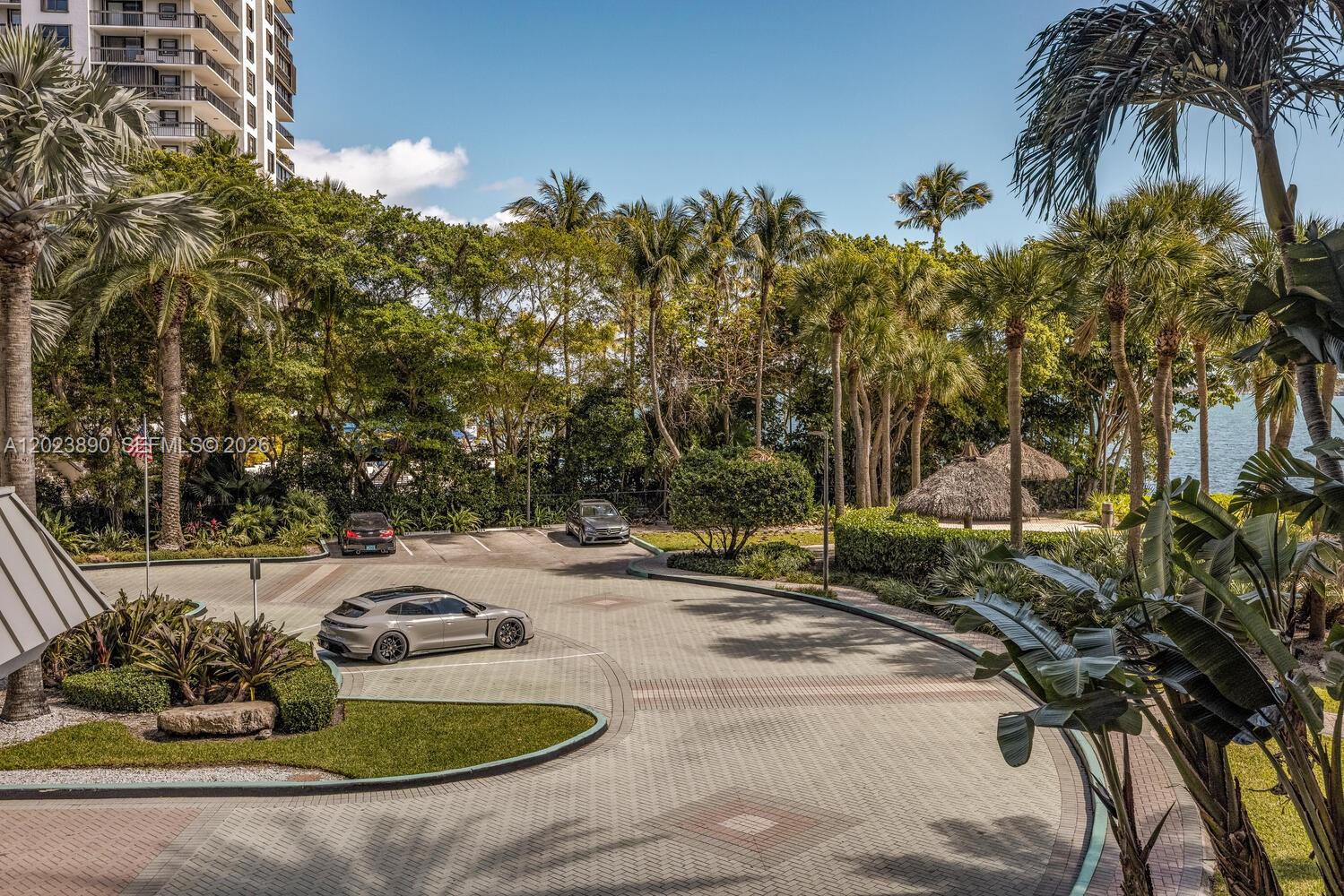 2451 Brickell Ave # 2E