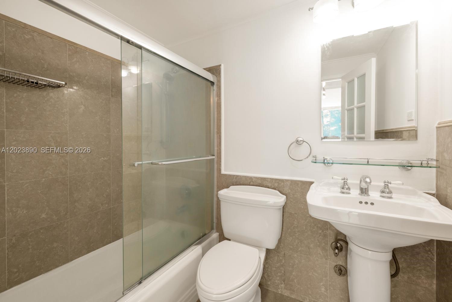 2451 Brickell Ave # 2E