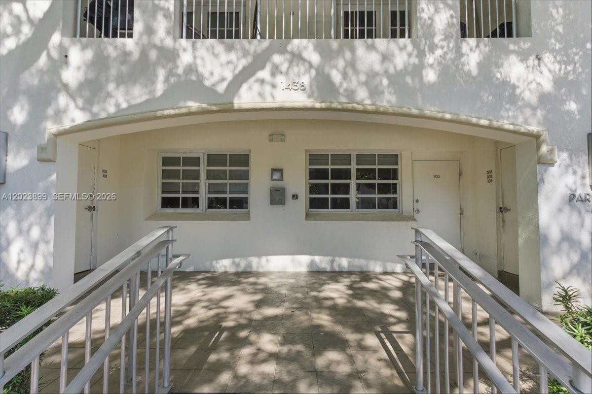 1438 Meridian Ave