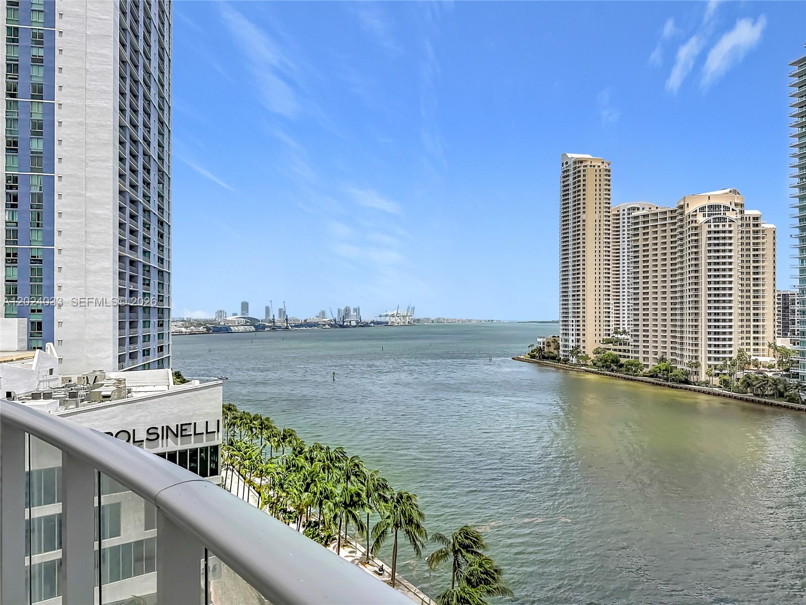 300 S Biscayne Blvd # 1016 Unit: L-1016