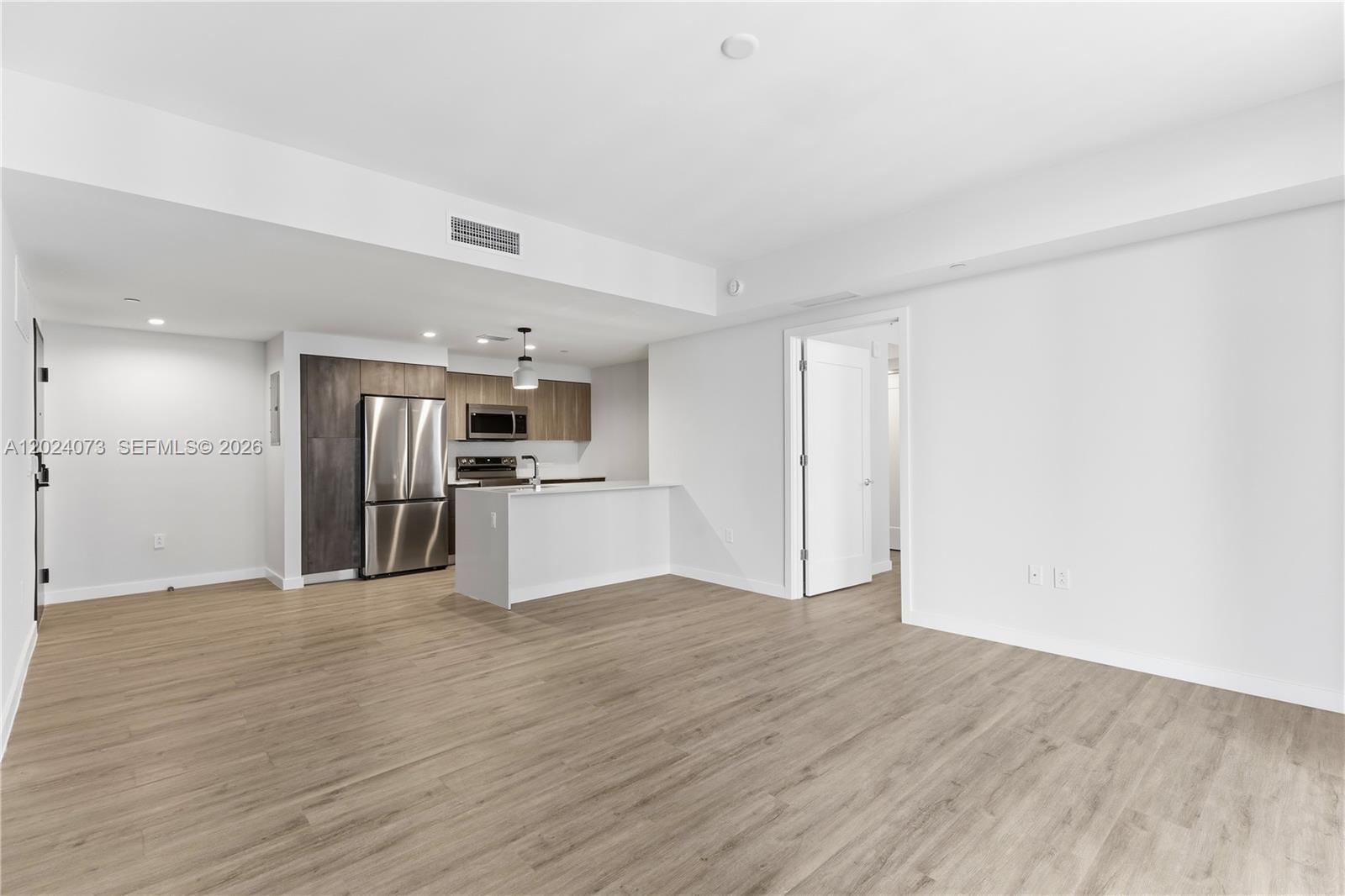 697 N Miami Ave Unit: 1810