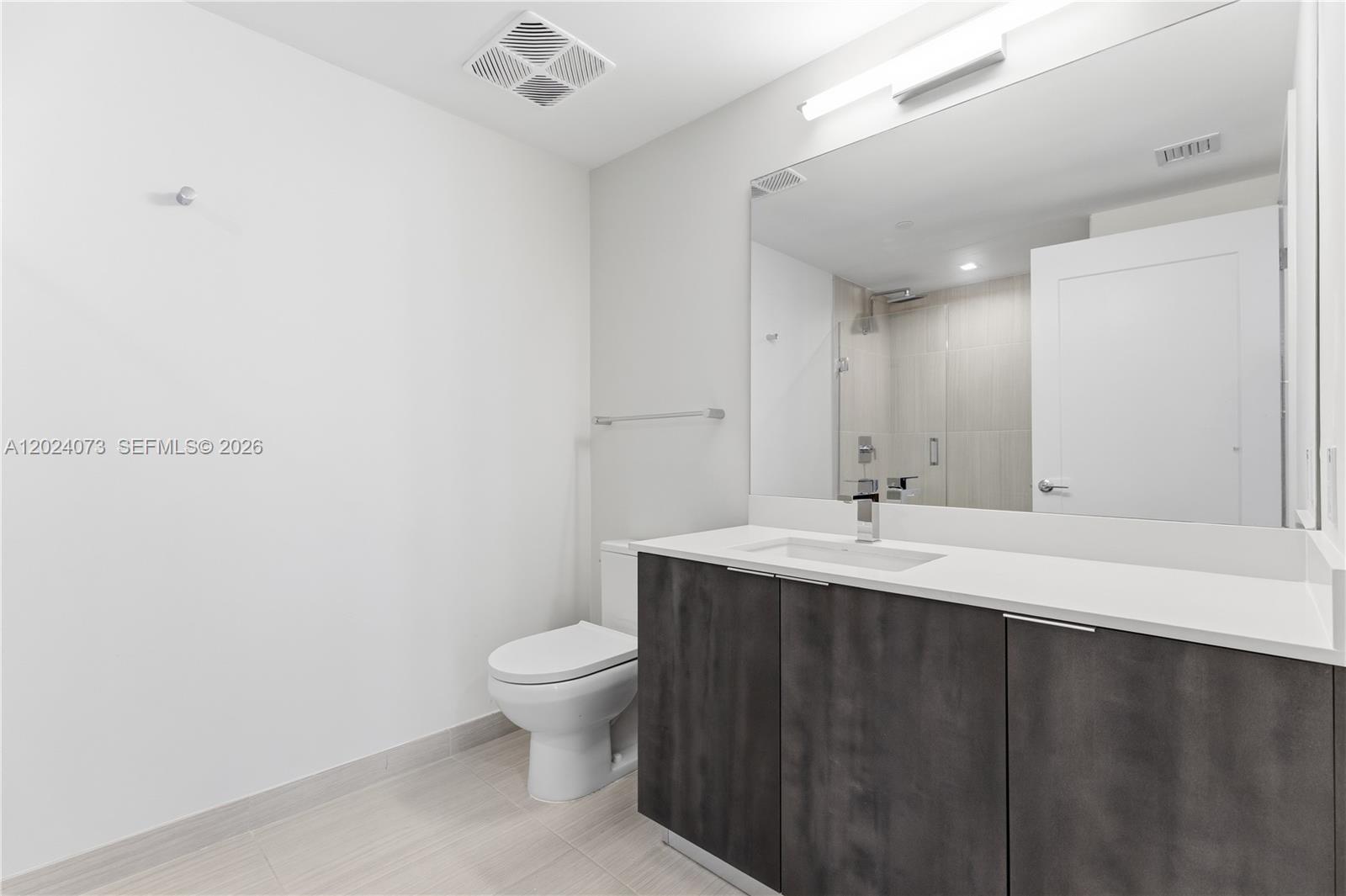 697 N Miami Ave Unit: 1810