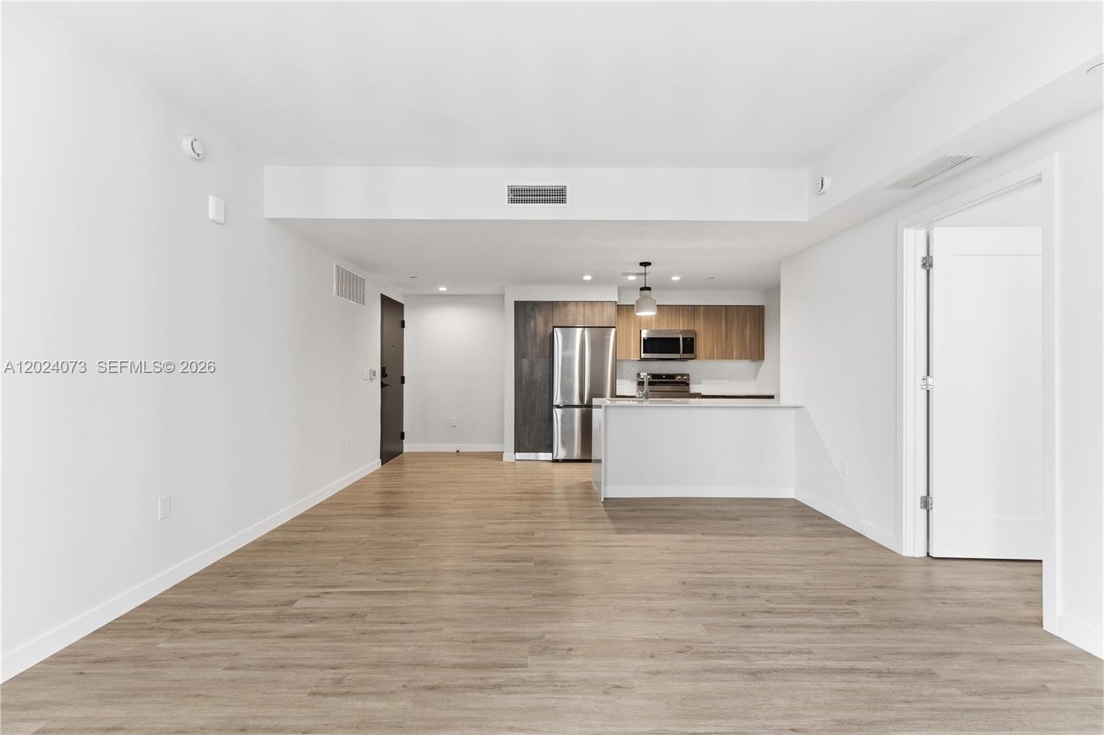 697 N Miami Ave Unit: 1810
