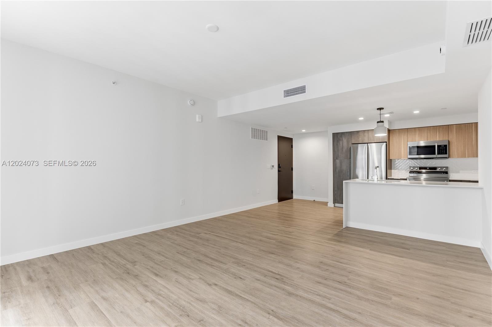 697 N Miami Ave Unit: 1810