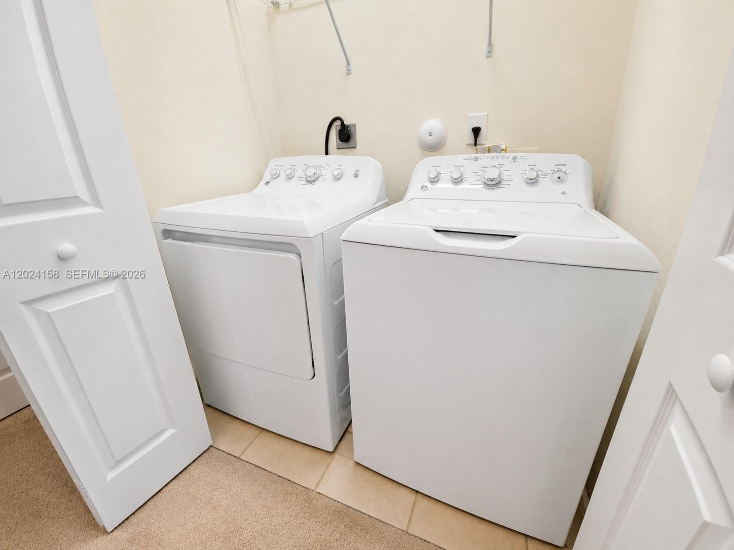 3354 SE 2nd Ct Unit: .