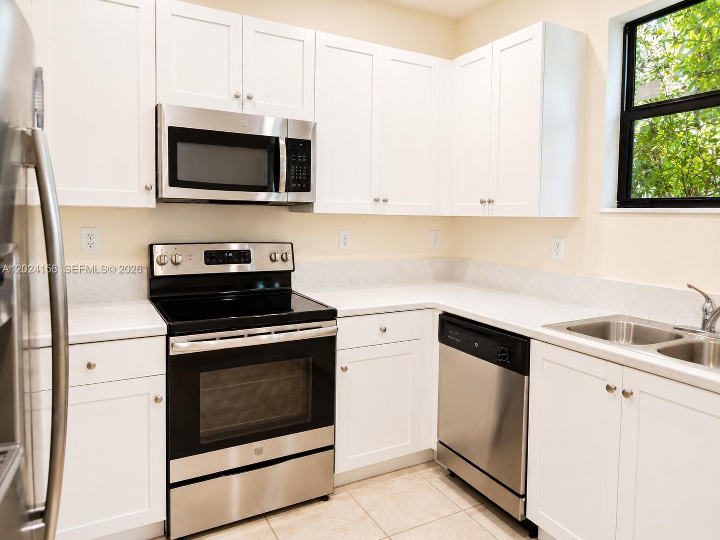 3354 SE 2nd Ct Unit: .