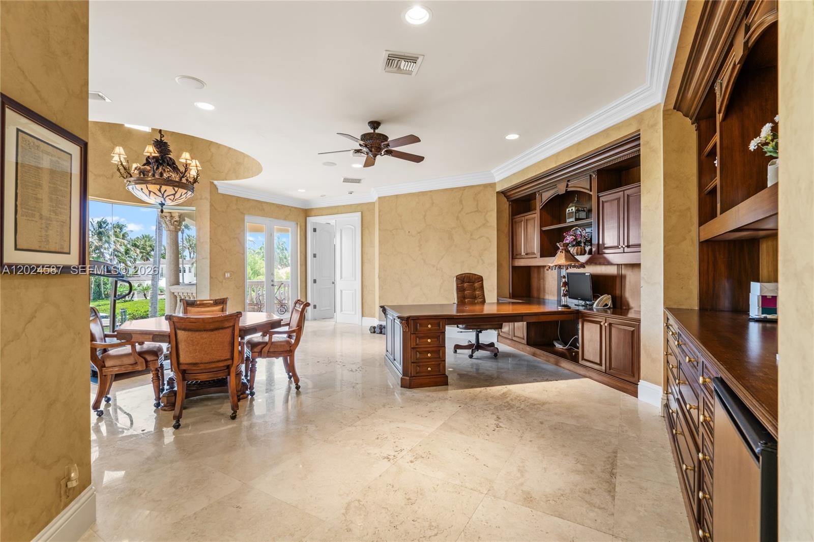 832 Harbour Isle Place