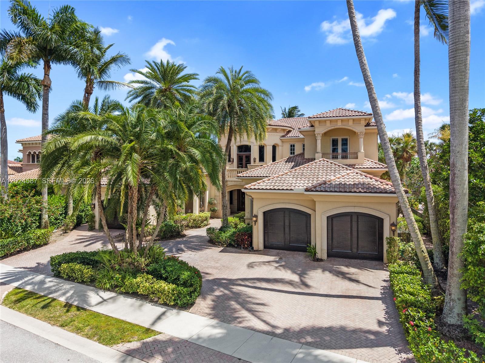 832 Harbour Isle Place