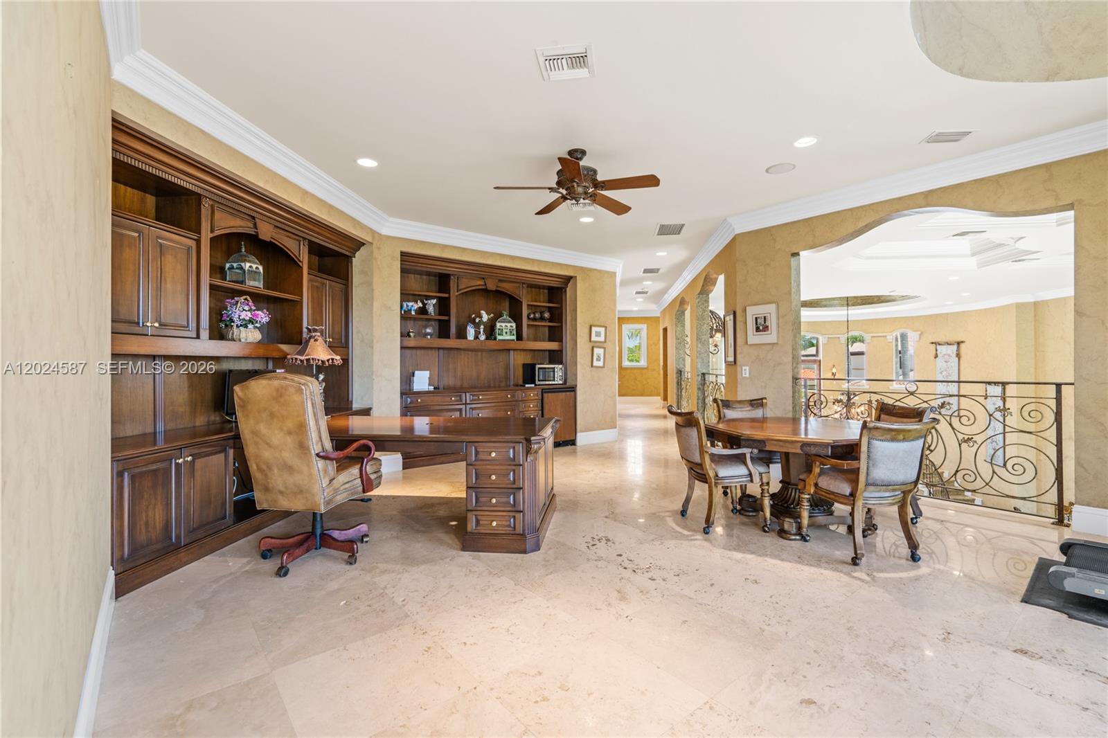 832 Harbour Isle Place