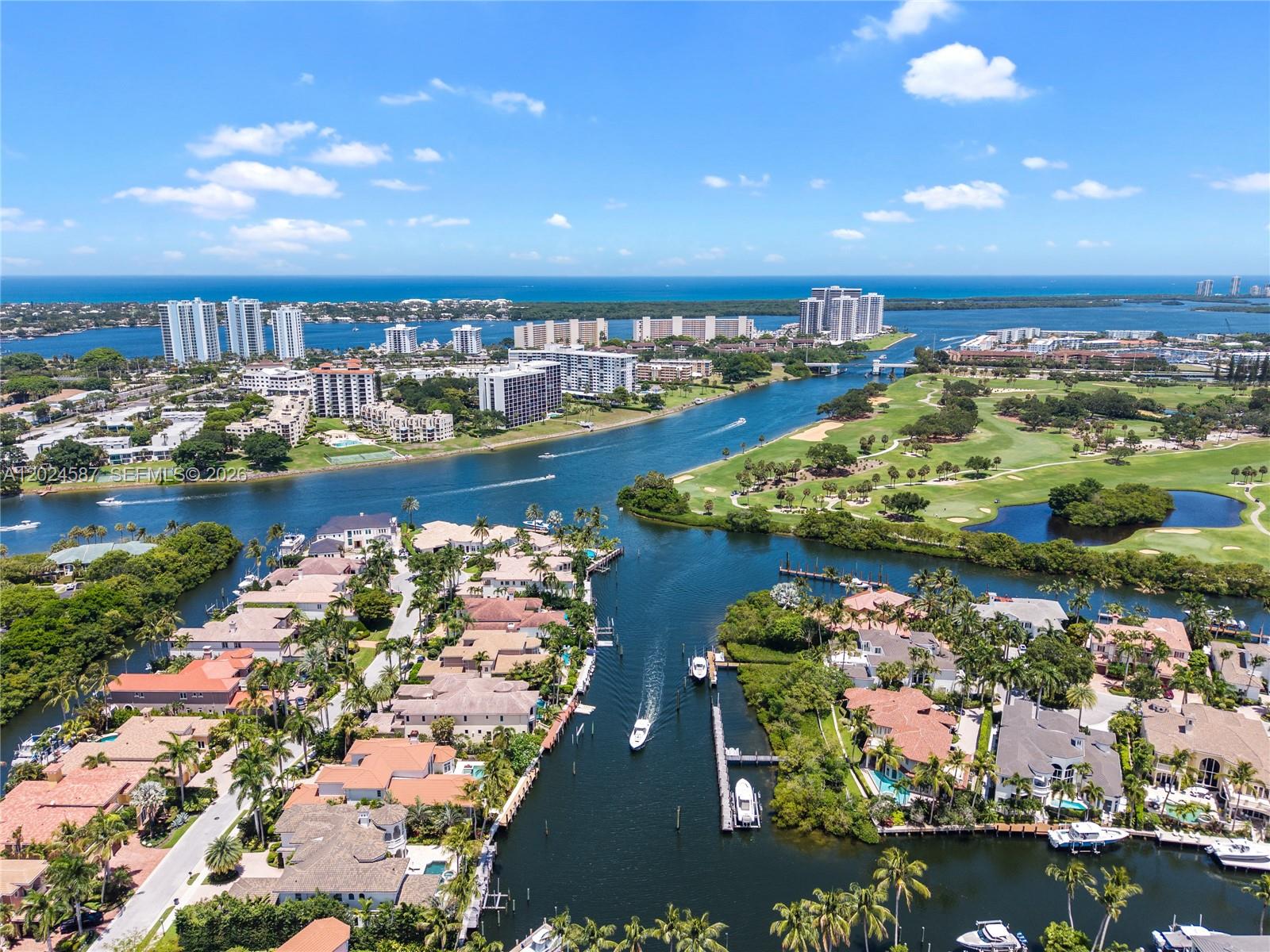832 Harbour Isle Place