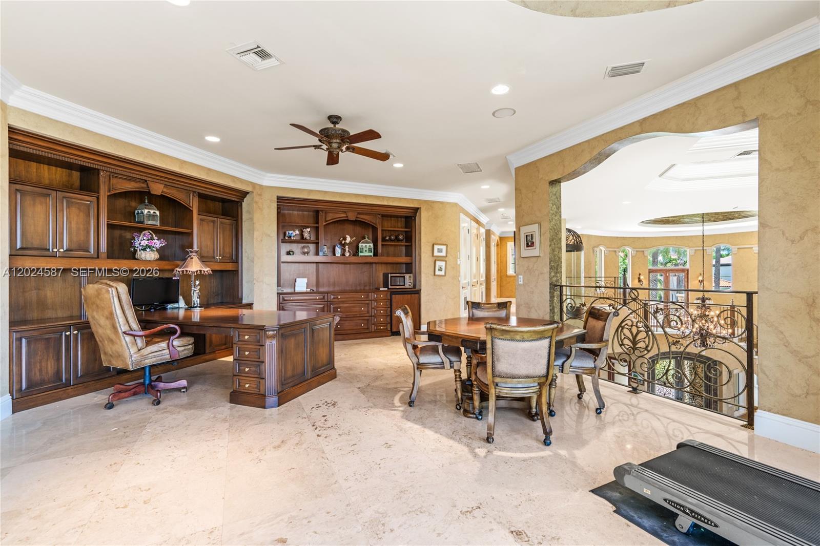 832 Harbour Isle Place