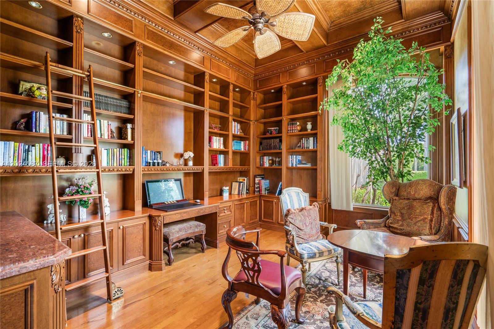 832 Harbour Isle Place