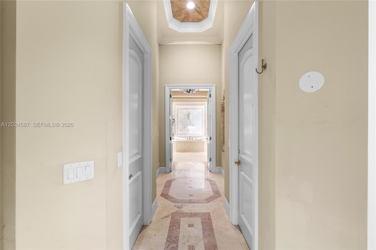 832 Harbour Isle Place