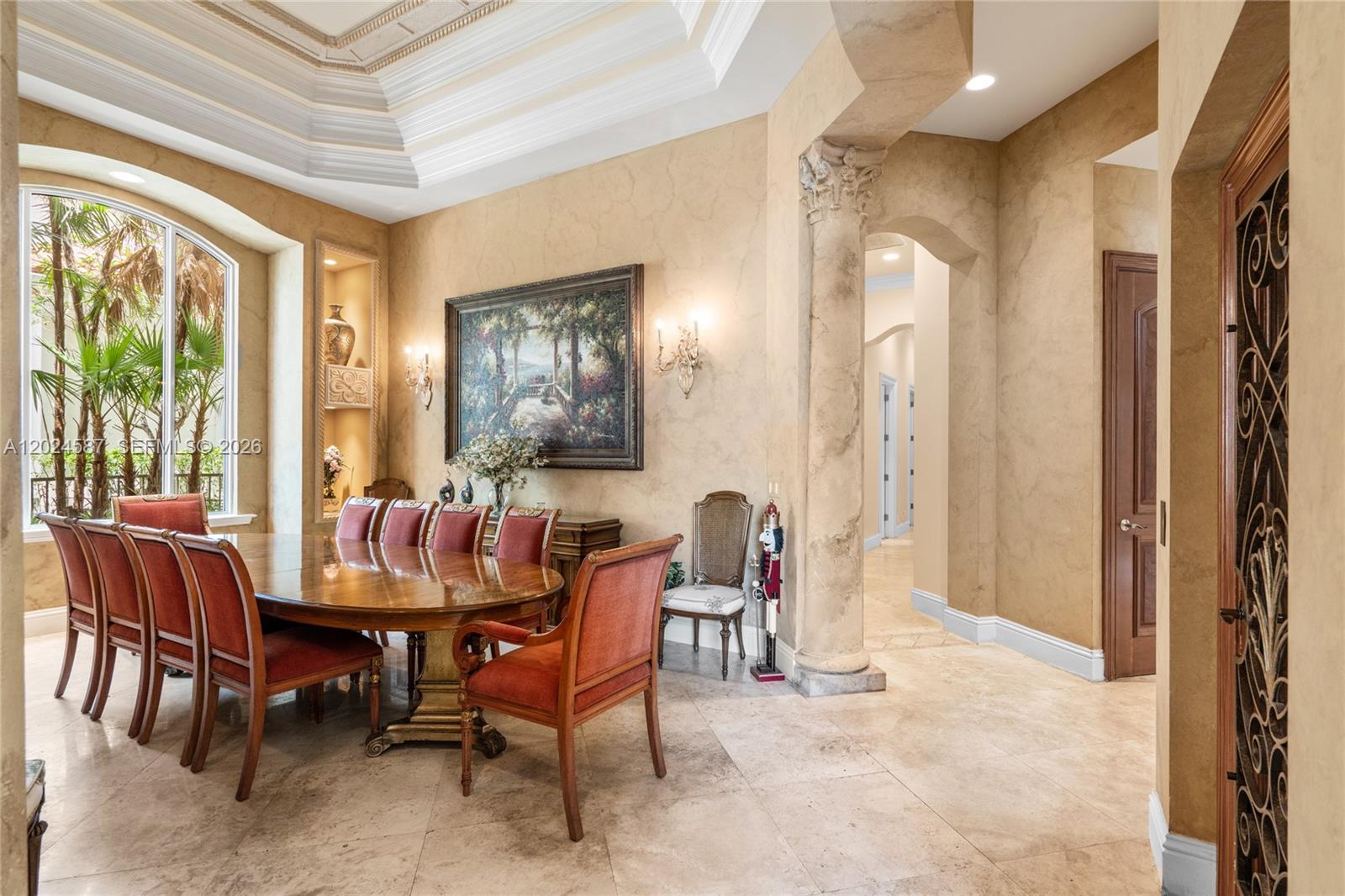 832 Harbour Isle Place