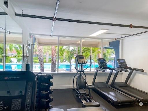 4550 NW 9th St # 203E