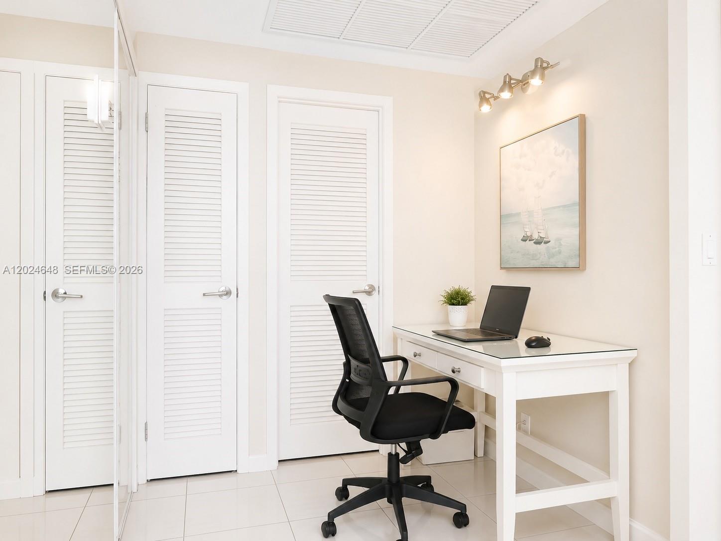 3140 S Ocean Dr # 1705