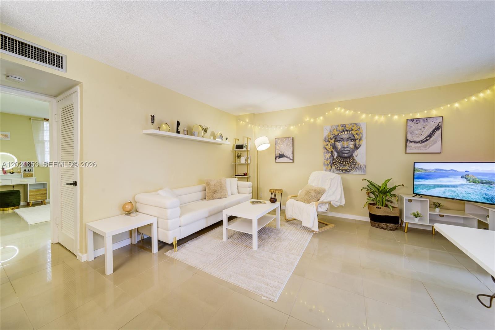 1040 SE 4th Ave # 128