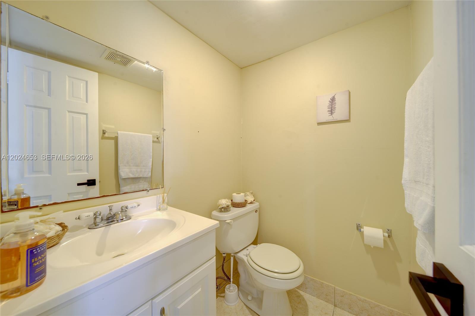 1040 SE 4th Ave # 128