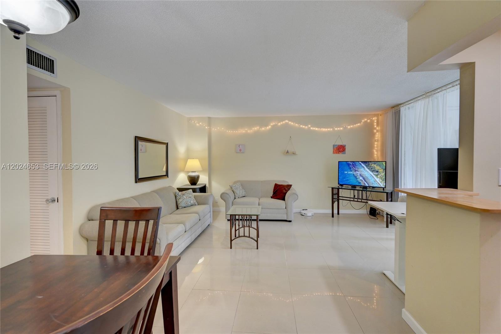1040 SE 4th Ave # 128