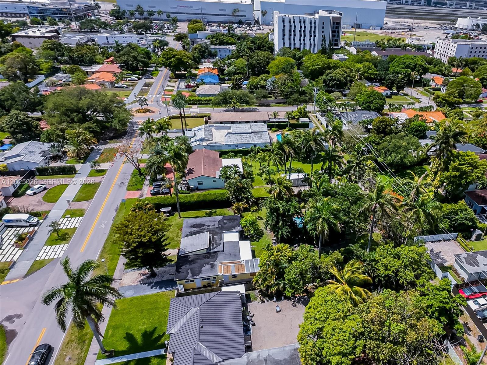 548 East Dr