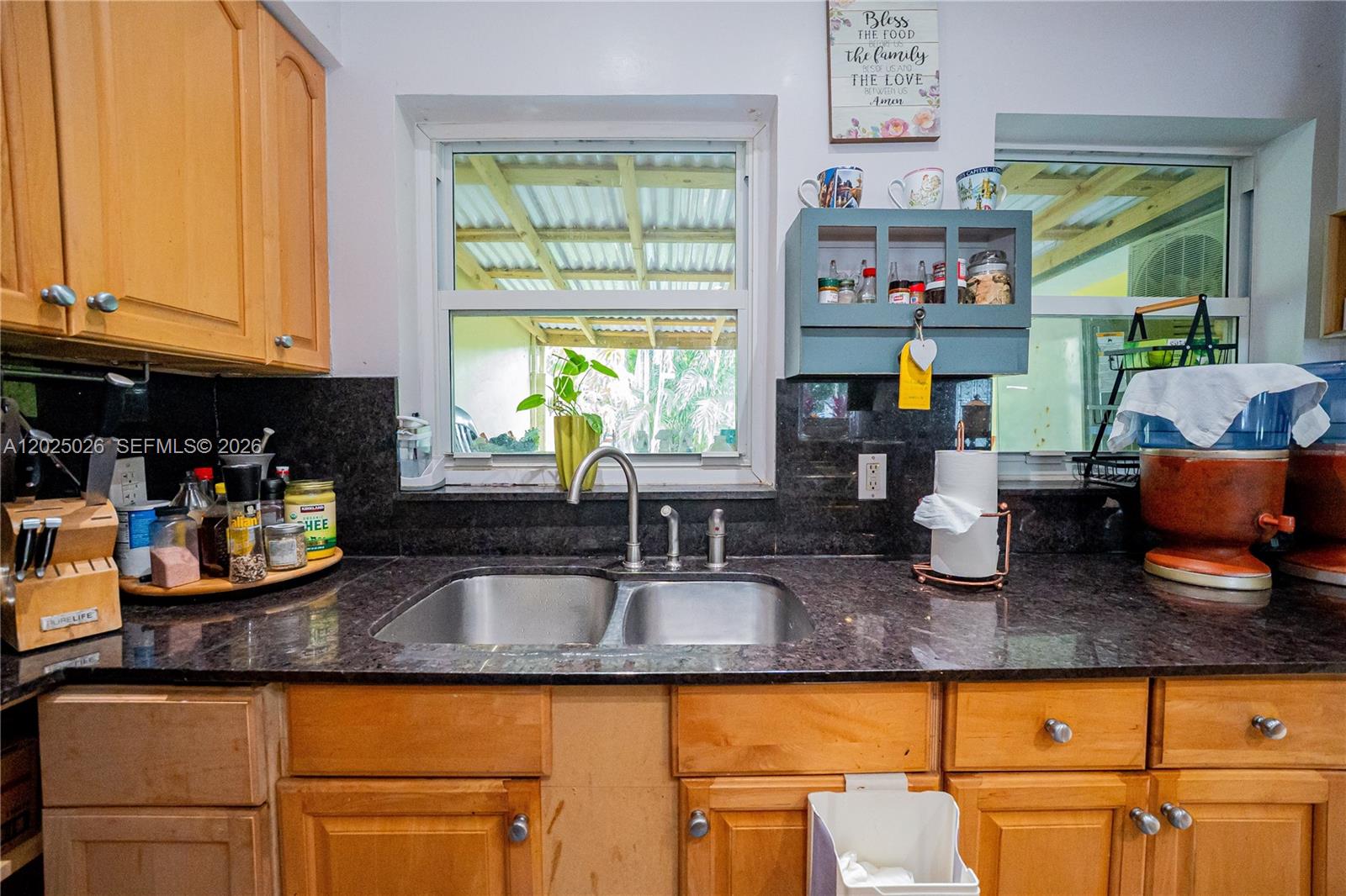 548 East Dr