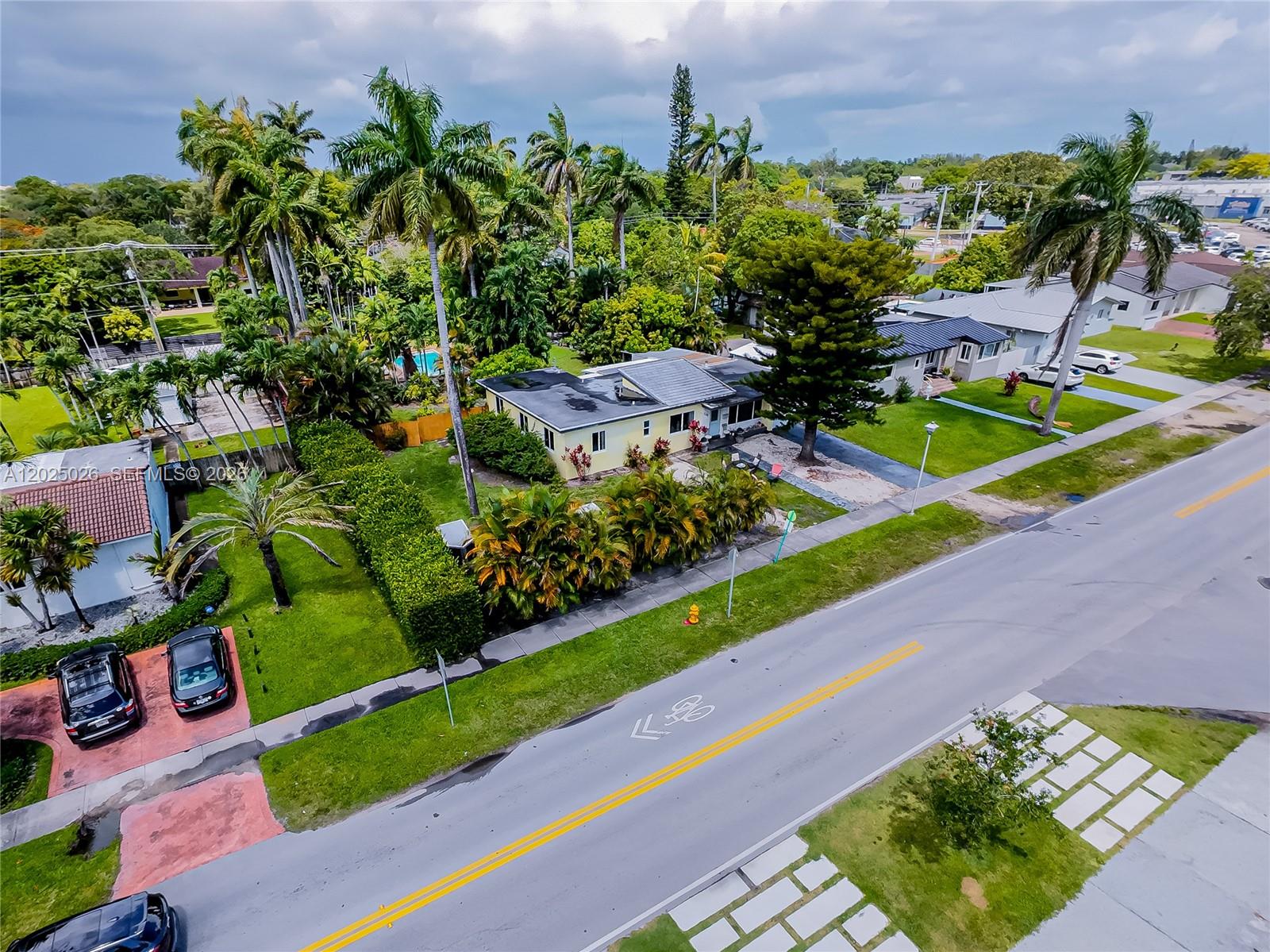 548 East Dr