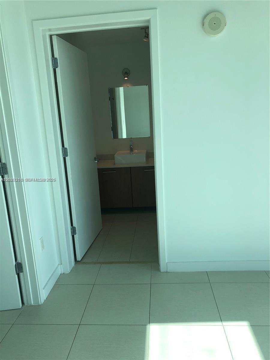 3301 NE 1 AVE # H1003