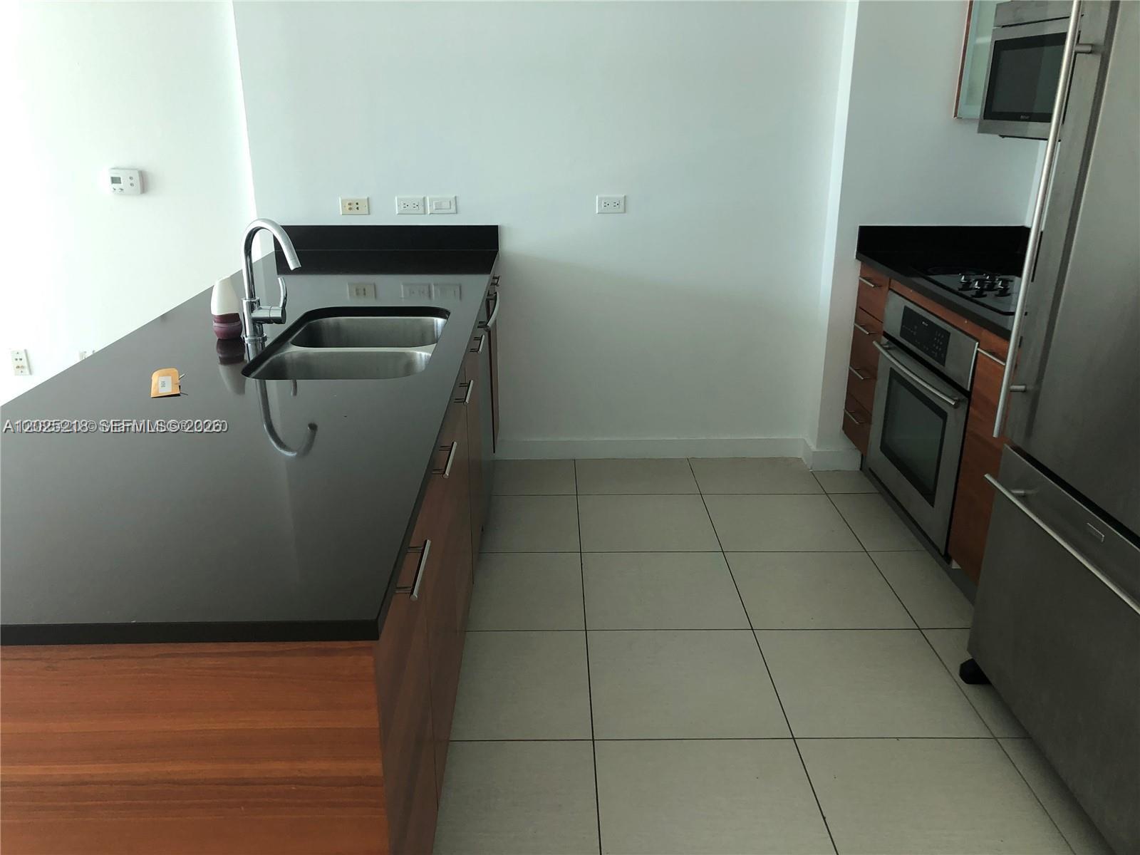 3301 NE 1 AVE # H1003