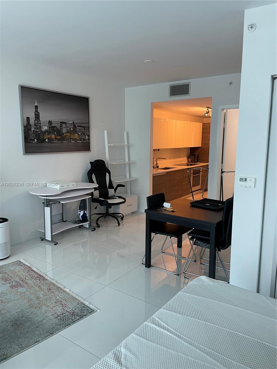 1100 S MIAMI AVE Unit: 3306