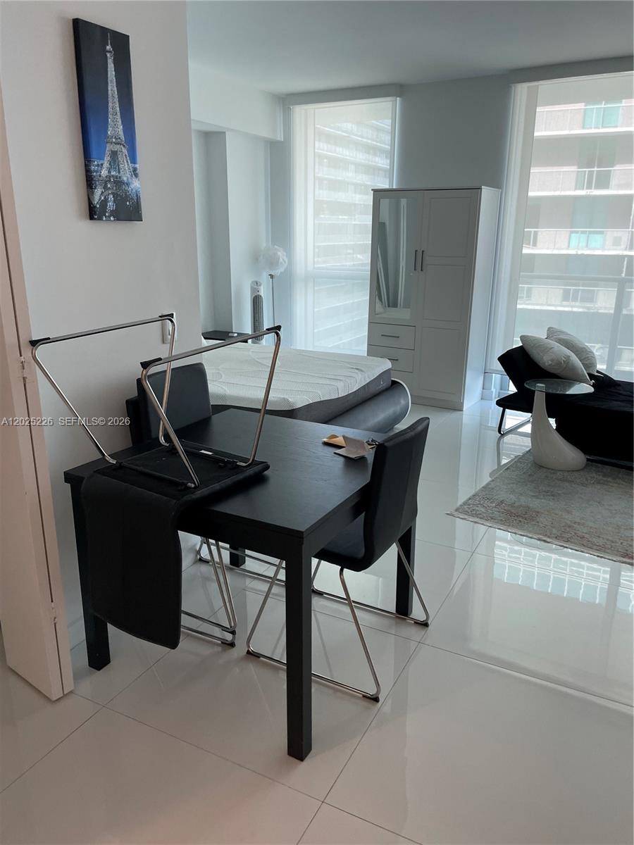 1100 S MIAMI AVE Unit: 3306