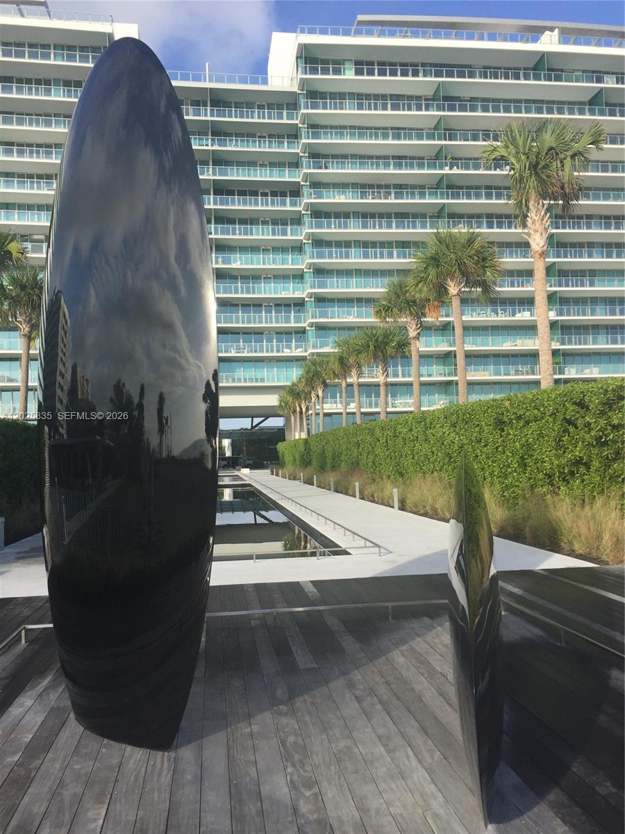 350 OCEAN DR # 304N