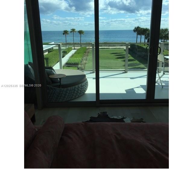 350 OCEAN DR # 304N
