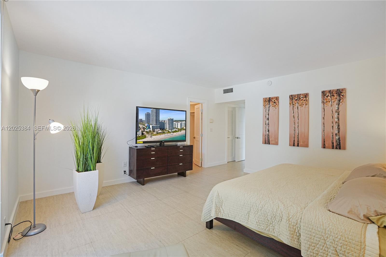 4001 S Ocean Dr # 3P