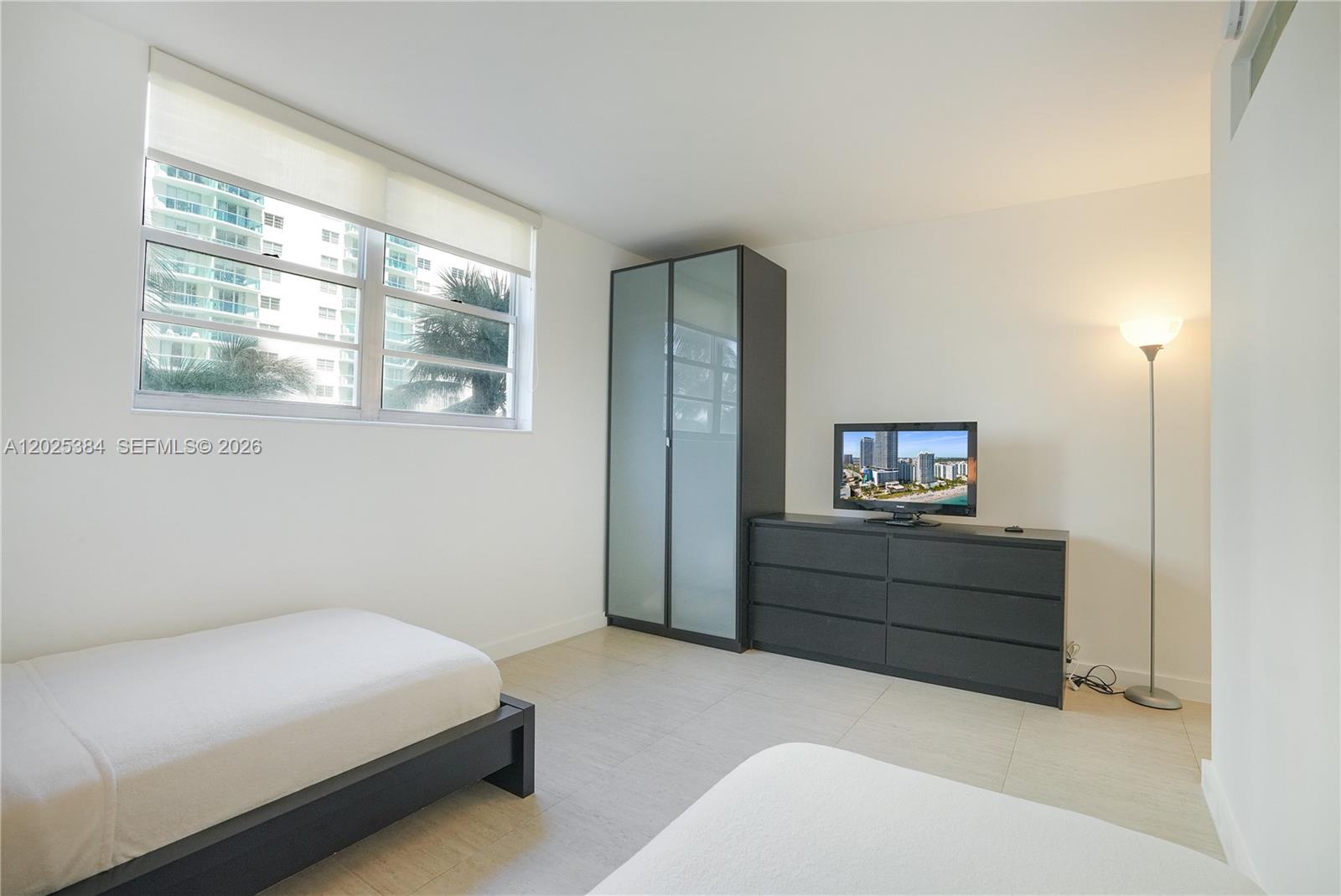 4001 S Ocean Dr # 3P