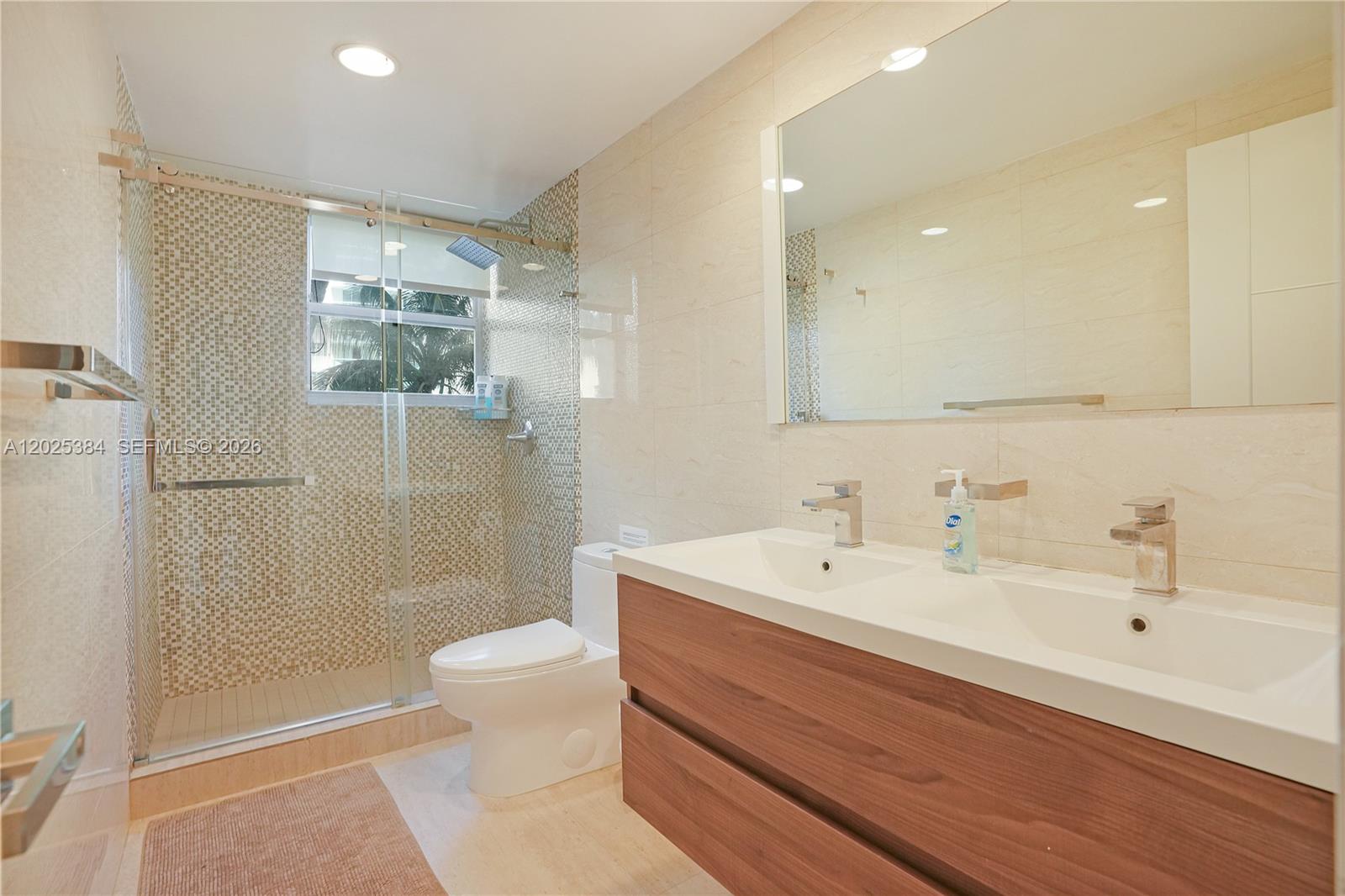 4001 S Ocean Dr # 3P