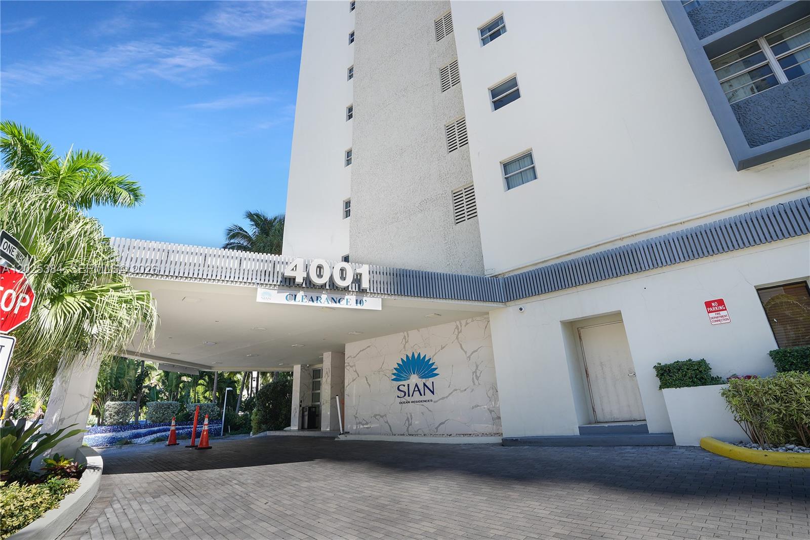 4001 S Ocean Dr # 3P