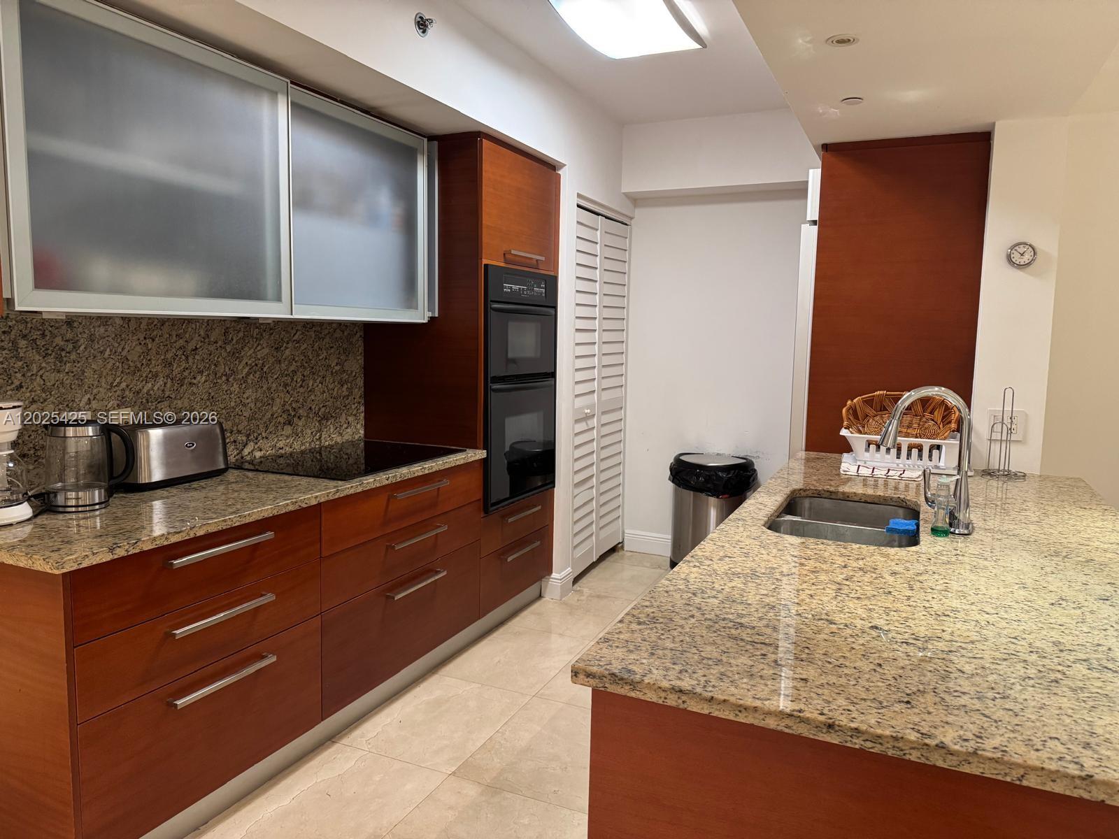 1830 S Ocean Drive # 1404