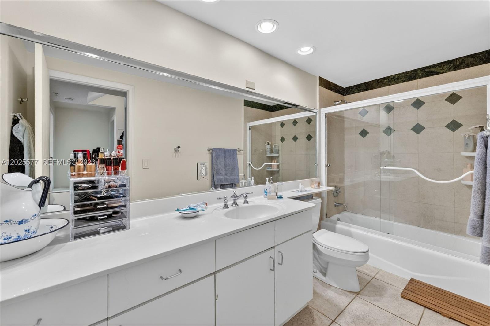 50 Ocean Lane Dr Unit: PH601