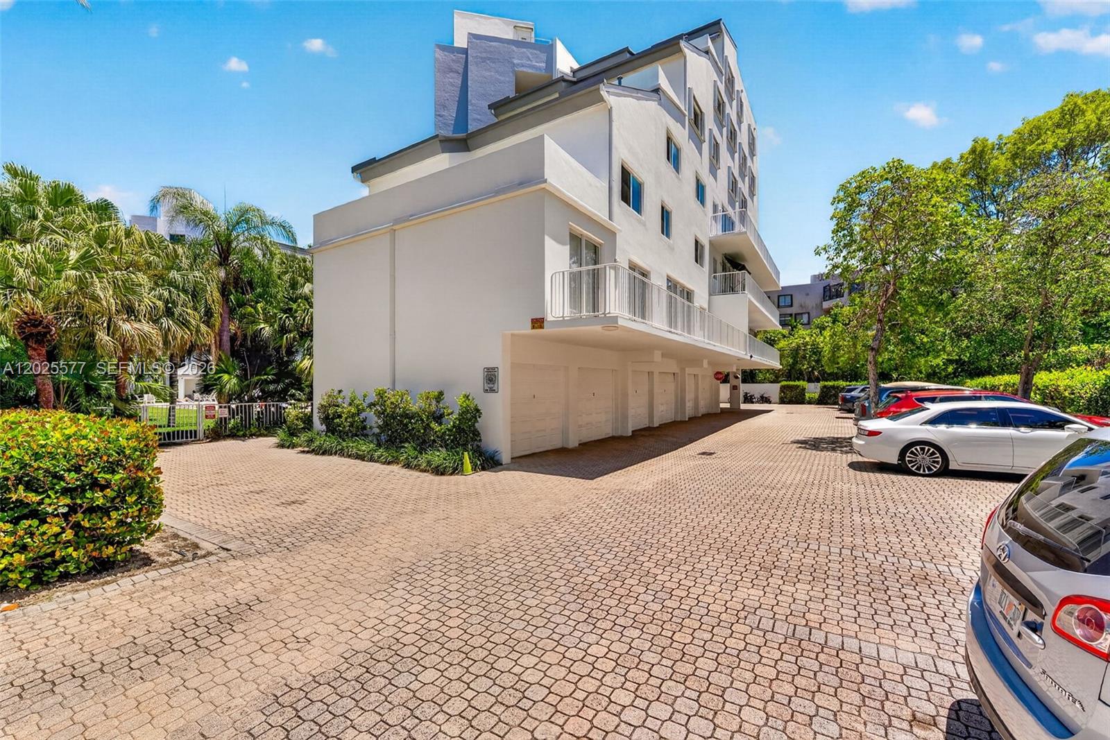 50 Ocean Lane Dr Unit: PH601