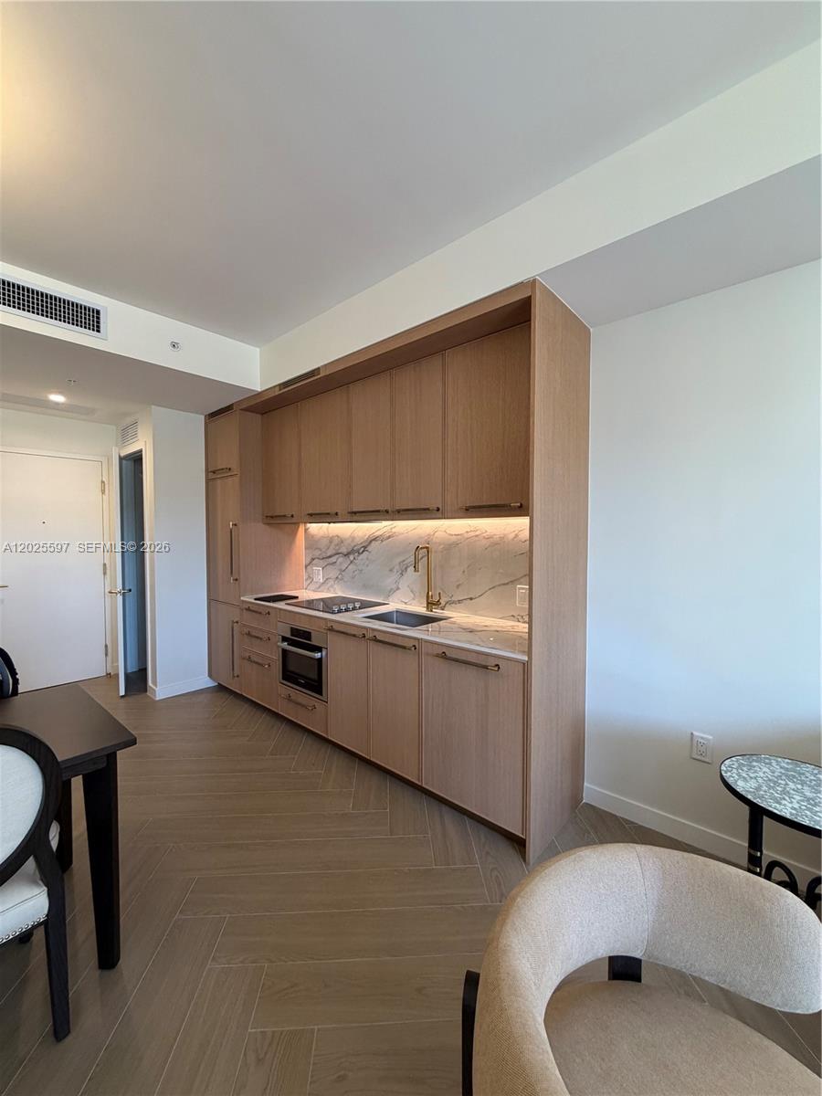 2700 NW 2nd ave # 416