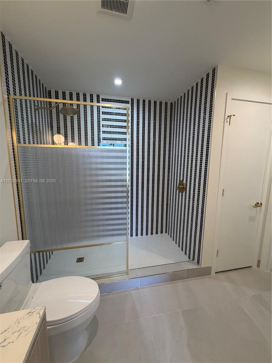 2700 NW 2nd ave # 416