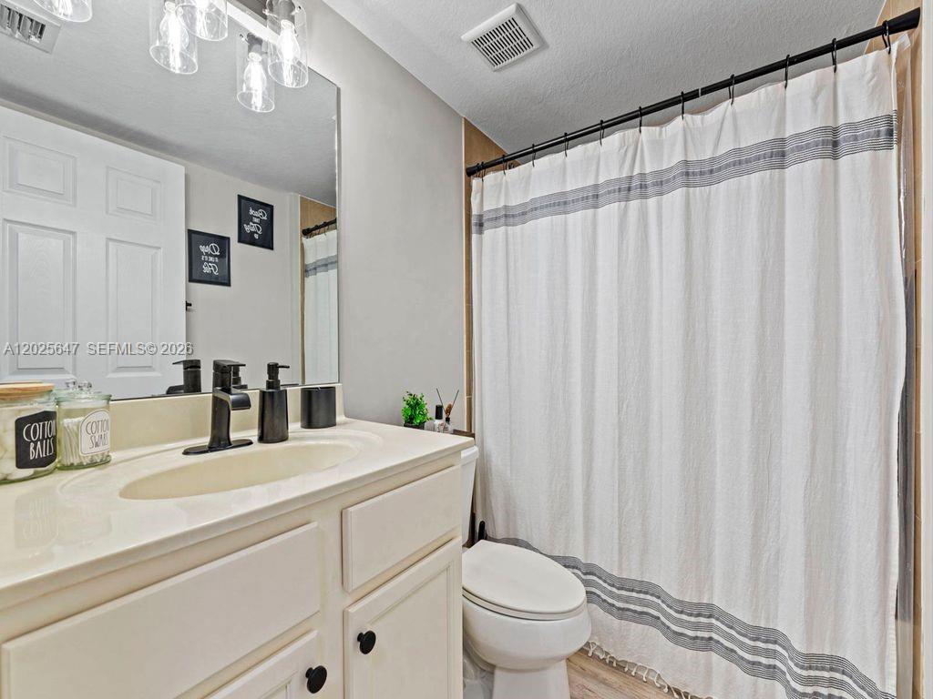 22441 SW 88th Pl # 5 Unit: 202-5