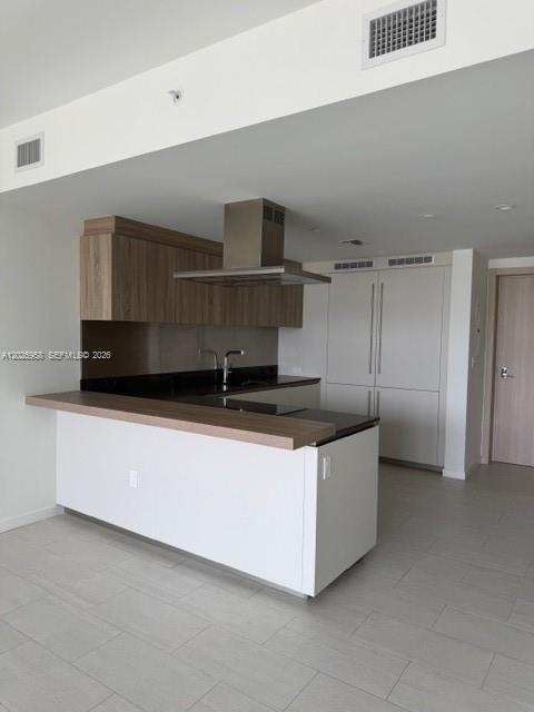 1000 Brickell Plz # 2104