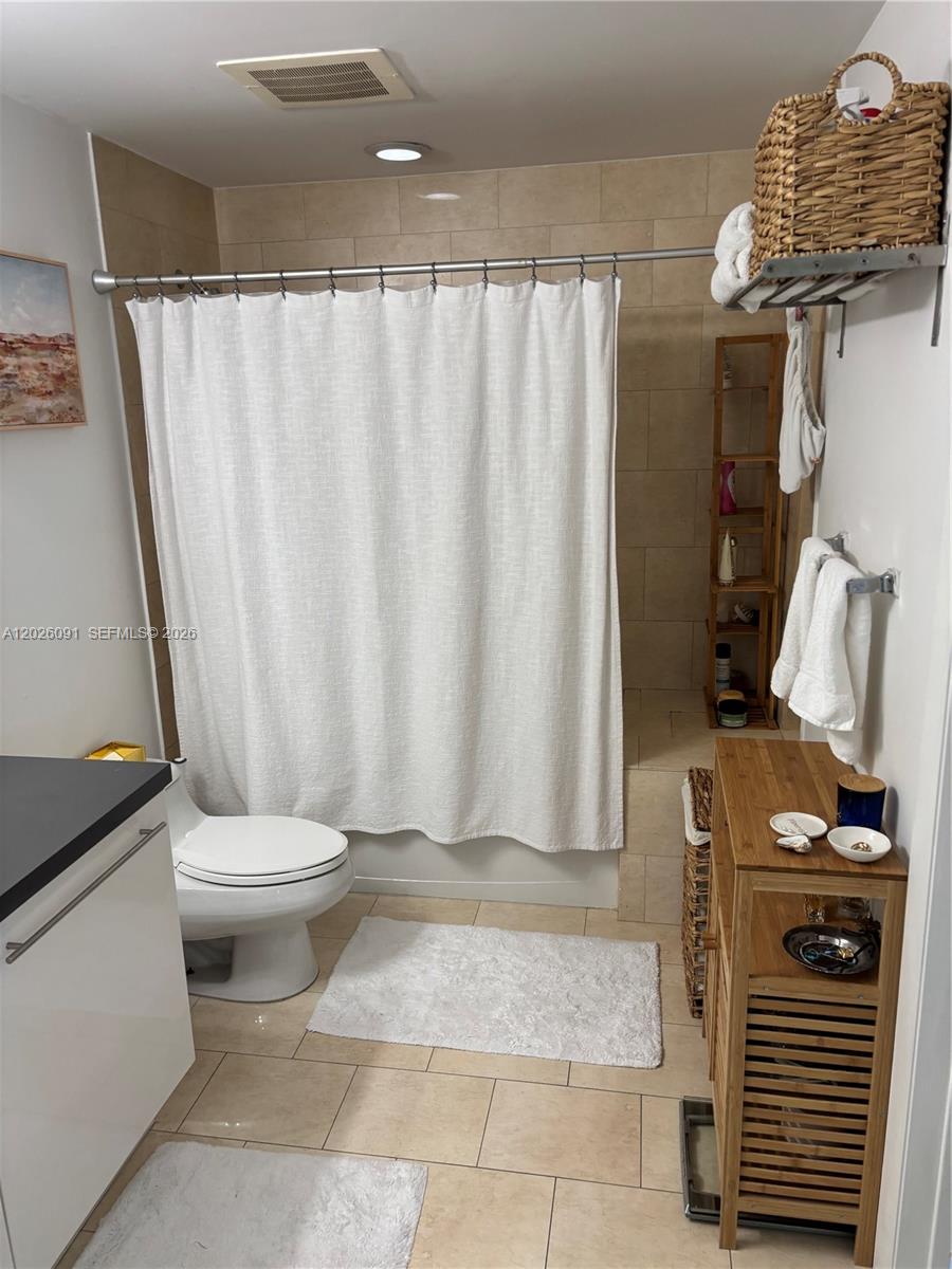 90 SW 3rd St # 1705
