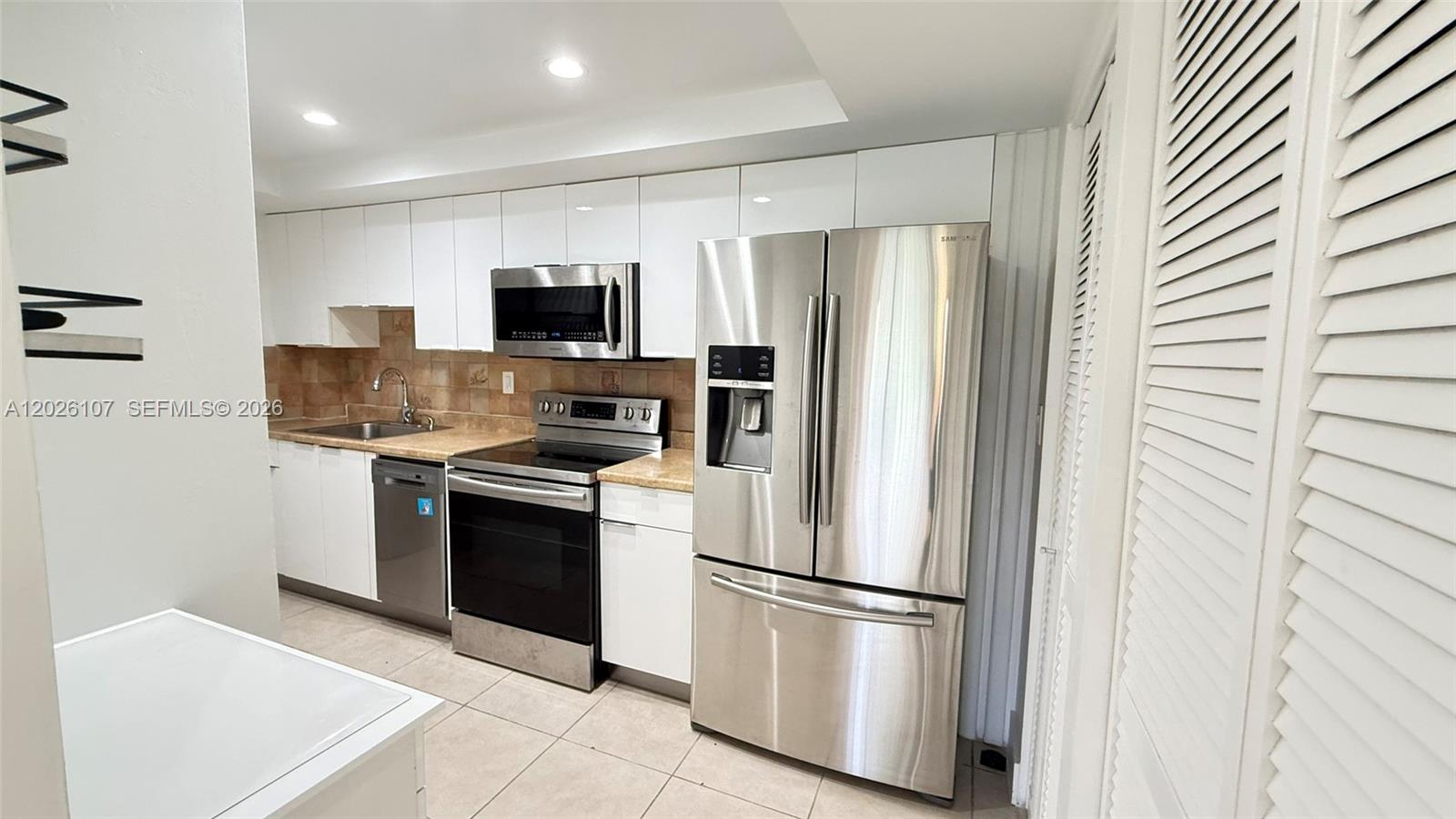 8775 Park Blvd # 104