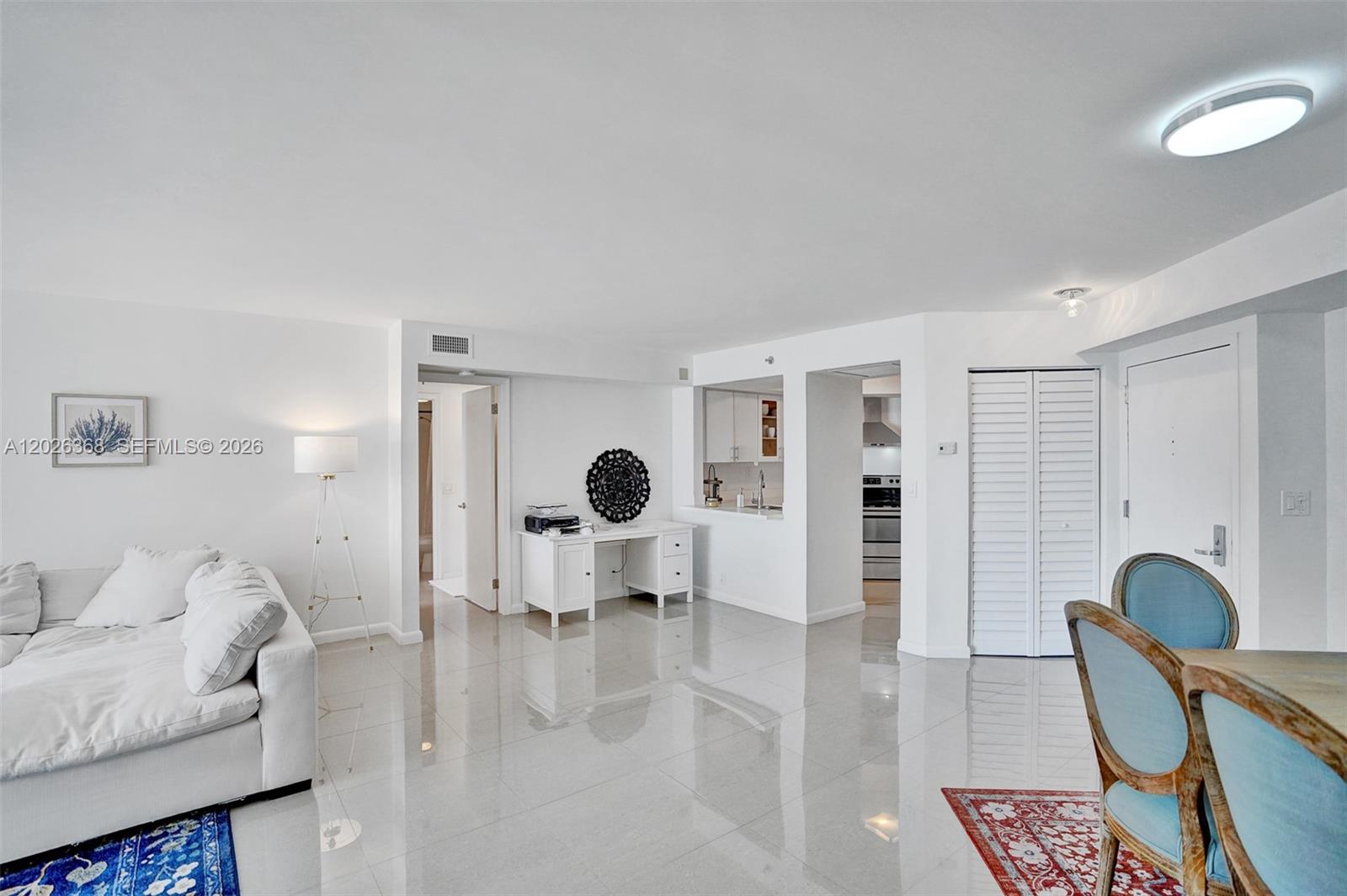 6767 Collins Ave # 408