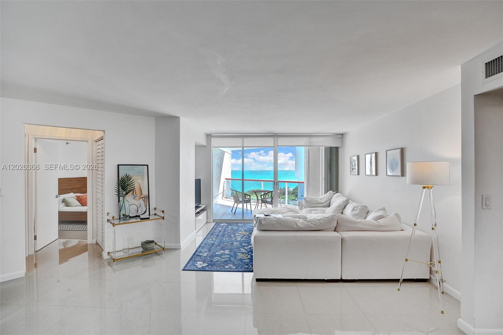 6767 Collins Ave # 408