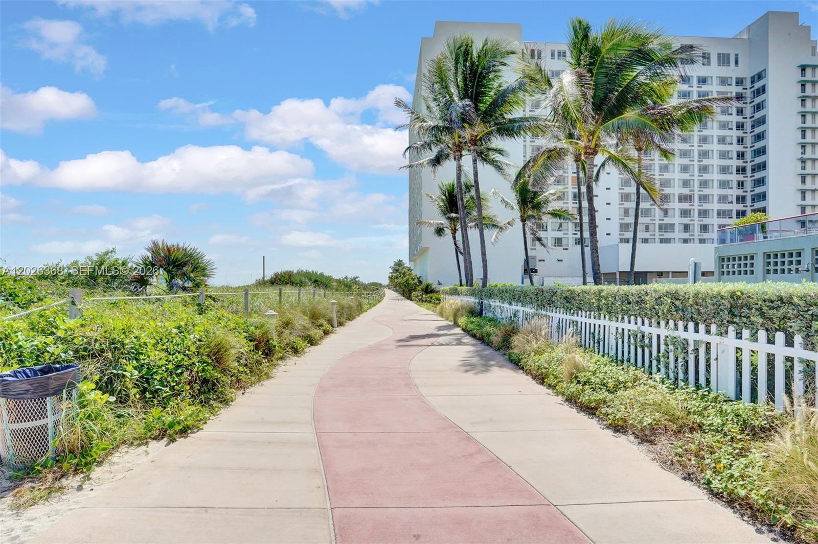 6767 Collins Ave # 408