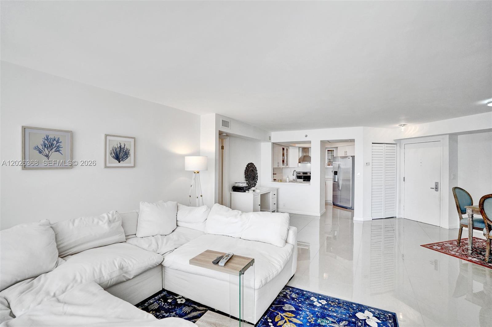 6767 Collins Ave # 408