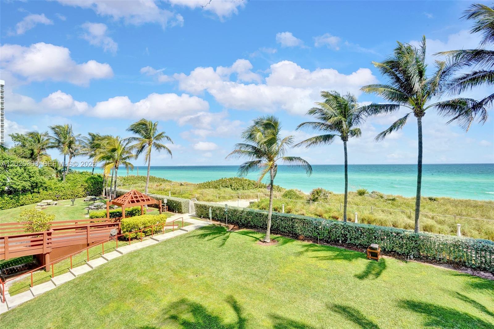 6767 Collins Ave # 408